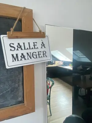 Télévision ou salle de divertissement dans l'établissement 