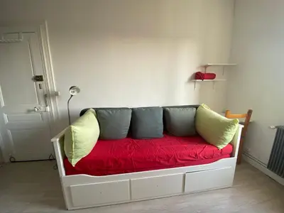 Un ou plusieurs lits dans un hébergement de l'établissement Petit studio confortable pour deux personnes - 037