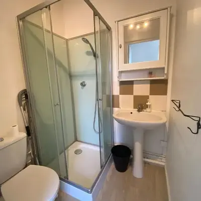 Petit studio confortable pour deux personnes - 037