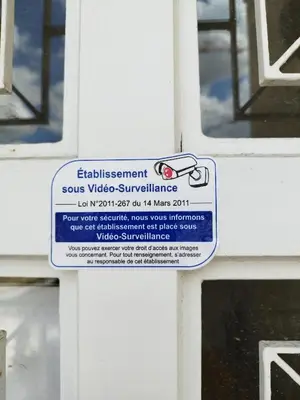 Certificat, récompense, panneau ou autre document affiché dans l'établissement Grand LOFT à Poissy