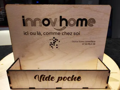 Certificat, récompense, panneau ou autre document affiché dans l'établissement Grand LOFT à Poissy