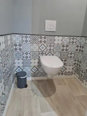 Salle de bains dans l'établissement L'Annexe- guest house avec piscine studio avec coin chambre