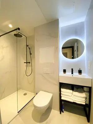 Salle de bains dans l'établissement White House Dhavernas - Résidence Privée - Amiens - Parking Gratuit