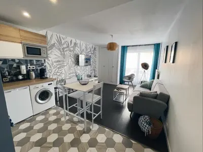 Cuisine ou kitchenette dans l'établissement NEW: appartement tout confort + parking gratuit