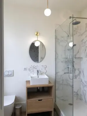 Salle de bains dans l'établissement Domaine de Chauvincourt