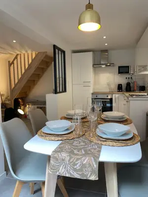 Cuisine ou kitchenette dans l'établissement Le Palm ✧ Duplex centre historique Rouen