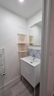 Salle de bains dans l'établissement La Grange