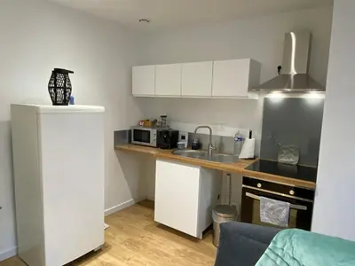 Cuisine ou kitchenette dans l'établissement Vernon, Le Donalice