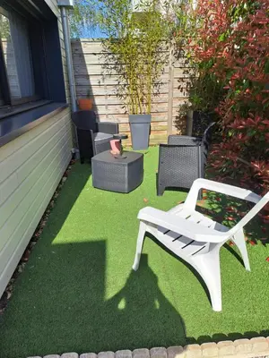 Jardin de l'établissement Gîtes Les Lucioles