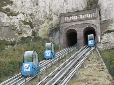 Plan de l'établissement LA VERRIÈRE. Les Locations ISAHORA c'est aussi plusieurs appart' de Standing à 2 pas du Château d'Eu, des Falaises du Tréport, de MERS les Bains et aux portes de la BAIE DE SOMME