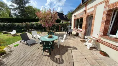 Jardin de l'établissement La maison aux oiseaux