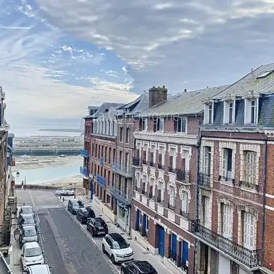 TH 23 - Charmant appartement vue sur le Port