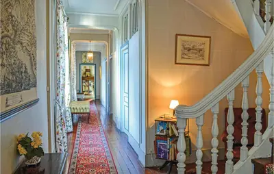 Plan de l'établissement 10 Bedroom Cozy Home In Allonne