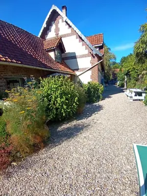 Jardin de l'établissement Bergerie Bracquetuit