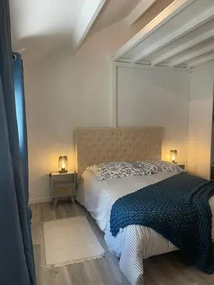 Un ou plusieurs lits dans un hébergement de l'établissement Le bleu de Senlis
