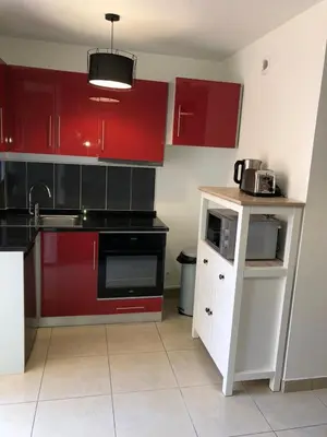 Cuisine ou kitchenette dans l'établissement Apparemment 003