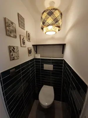 Salle de bains dans l'établissement Studio Eden Jacuzzi