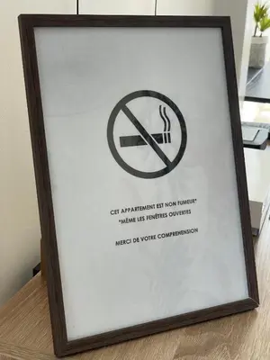 Certificat, récompense, panneau ou autre document affiché dans l'établissement ​Cœur de ville ! Cœur de l'Oise​​ ! Moderne & fonctionnel​