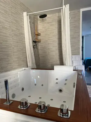 Plan de l'établissement Magnifique Loft 35m2 Jacuzzi RVB NIGHT 1 ÉTABLISSEMENT FERMÉ DEFINITIVEMENT