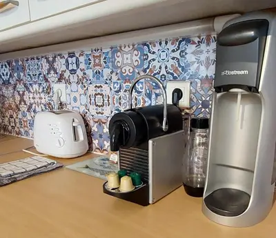 Cuisine ou kitchenette dans l'établissement La Goélette - Entre Port & Plage - Cosy