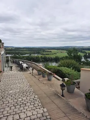Balcon ou terrasse dans l'établissement Suite Jacuzzi Giverny Paris