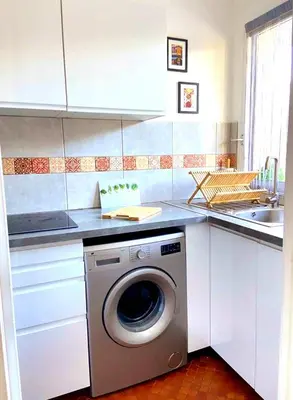 Cuisine ou kitchenette dans l'établissement HYPER CENTRE Gare RER A 250m Paris 20min