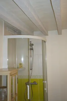 Salle de bains dans l'établissement La Maison de Nicole