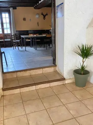Plan de l'établissement Maison spacieuse à Viarmes avec grand jardin et climatisation