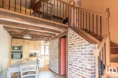 Plan de l'établissement Les Pins - Maison avec parking ferme et jardin commun au calme