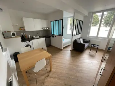 Cuisine ou kitchenette dans l'établissement L'avalasse - Petit appartement centre de Rouen - 121