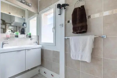Salle de bains dans l'établissement La Galiote