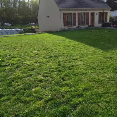 Agréable chambre double avec salle d'eau privative