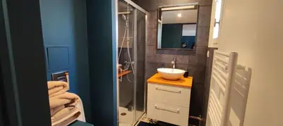 Salle de bains dans l'établissement Les bords de Seine