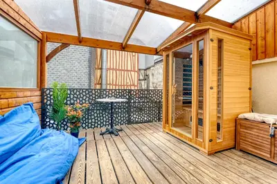 Balcon ou terrasse dans l'établissement Glamour Chic en hyper centre - Wifi - Sauna pour 2 - MyLittleStay