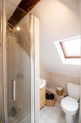 Salle de bains dans l'établissement Appt cosy coeur historique+park, 5mn gare Vernon