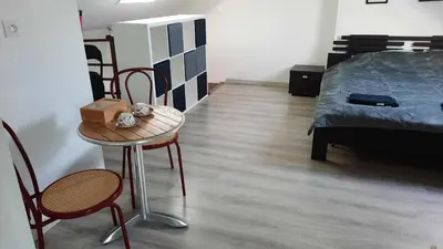Plan de l'établissement Studio n'4 Rue St Pierre