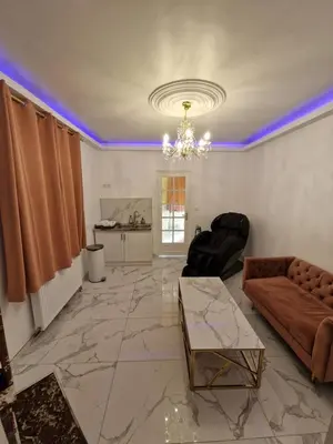 Coin salon dans l'établissement Maison Chic avec jacuzzi Nogent sur Oise YaoSpa60