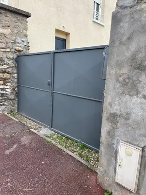 Plan de l'établissement Agréable maison de ville à Pacy sur eure