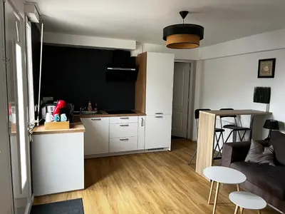 Cuisine ou kitchenette dans l'établissement LCY Home - Superbe appartement de plain pied