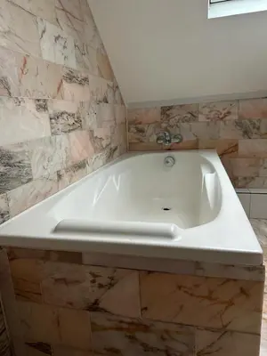 Salle de bains dans l'établissement Centre-ville f3 tout confort