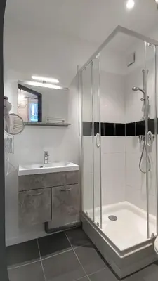Salle de bains dans l'établissement Studio confortable au cœur de Rouen
