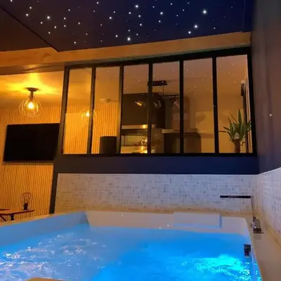 L'Eclipse maison romantique avec Jacuzzi