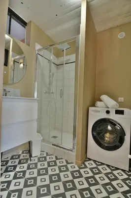 Salle de bains dans l'établissement La Jetée Appartement Vue Mer