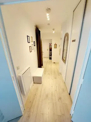 Plan de l'établissement Cosy Home 1 - Spacieux 3 pièces avec parking - 30 min de Paris