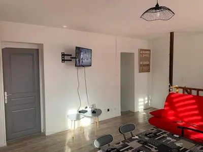 Télévision ou salle de divertissement dans l'établissement 3)Maison tout confort boucle de la Seine