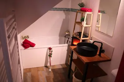 Plan de l'établissement ROMANTIC STUDIO EVE - PROCHE GARE - NETFLIX - WiFi