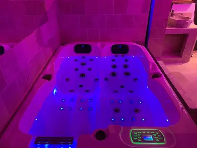 Plan de l'établissement Le Jacuzzi