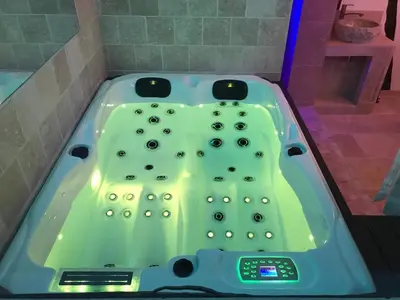 Plan de l'établissement Le Jacuzzi