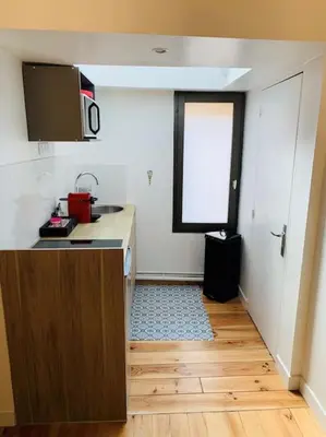 Cuisine ou kitchenette dans l'établissement Petit cocon à 2 pas de la cathédrale&hortillonages