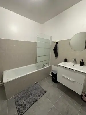 Salle de bains dans l'établissement Studio Vernon 31